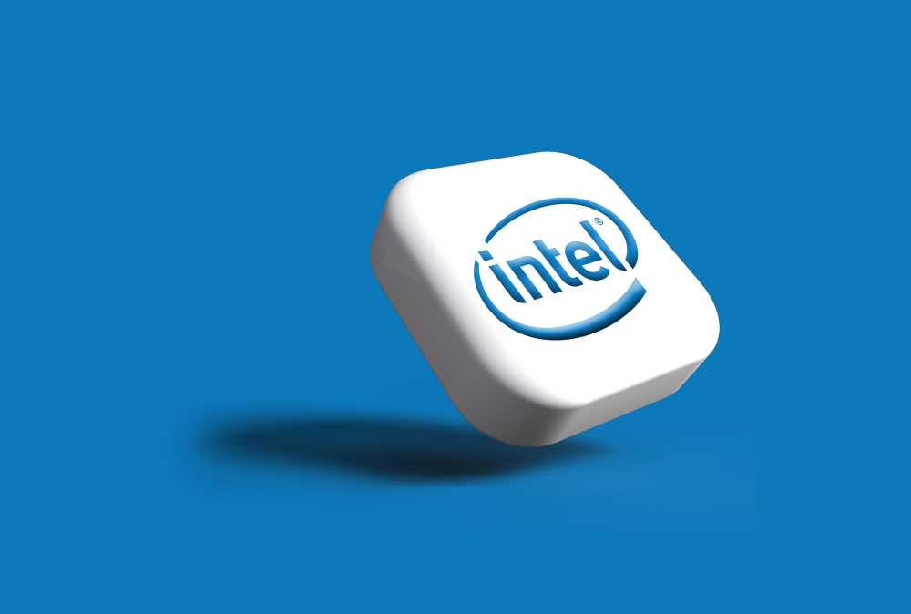 Intel logo on a white button floating on a blue background